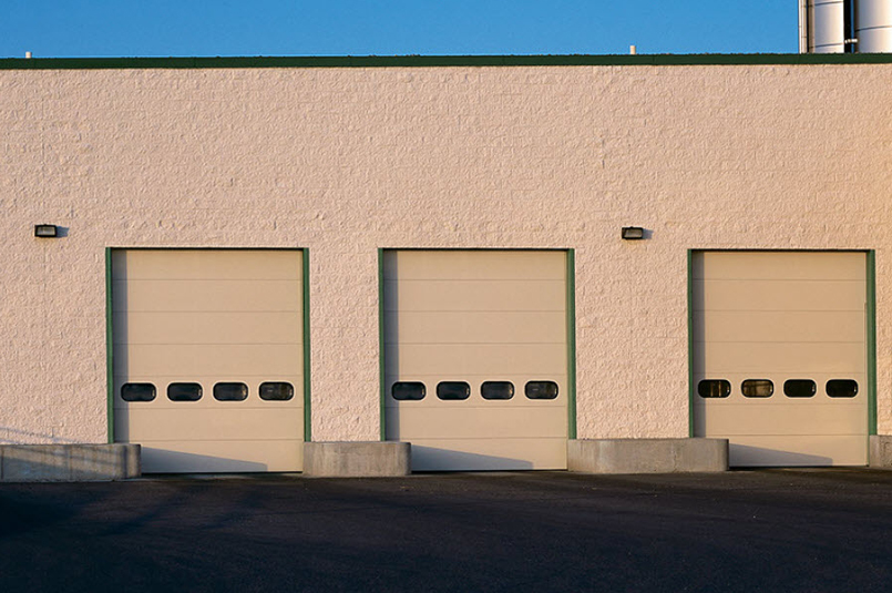 Commercial garage door - sectional door